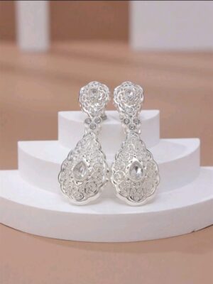A pair of earrings is Moroccan - Image 4