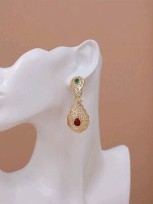 A pair of earrings is Moroccan - Image 3