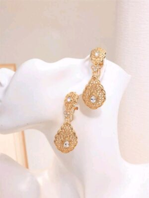 A pair of earrings is Moroccan - Image 2